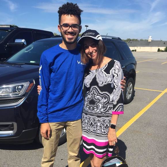 Meet your Posher, Jonathan - Picture 1 of 1